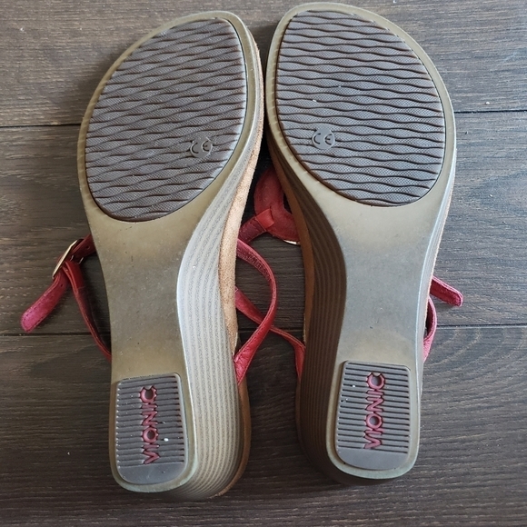 Vionic Wedge Sandals - Picture 4 of 11
